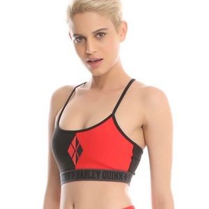 Like new DC Comics Harley Quinn sports bra. Sz M